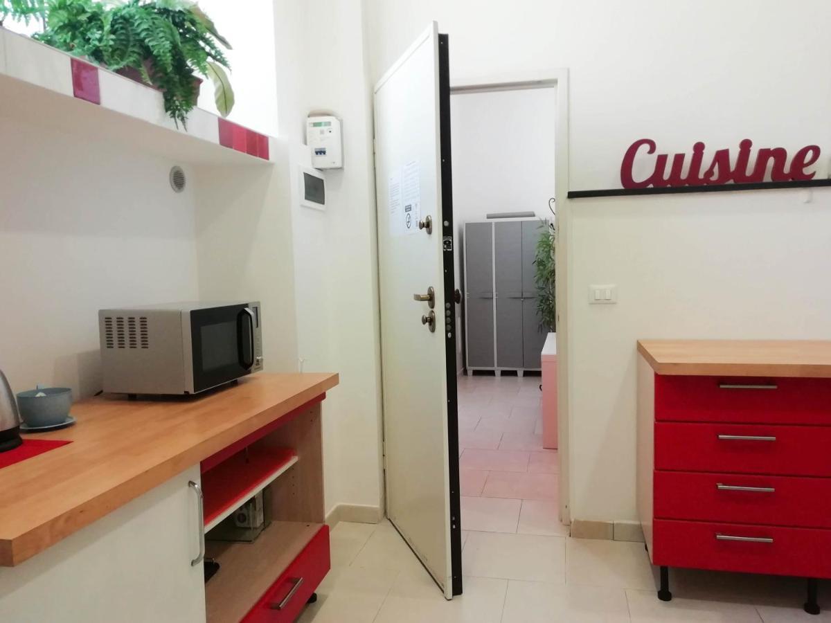 Appartamento Indipendente A Due Passi Dal Centro 사보나 외부 사진