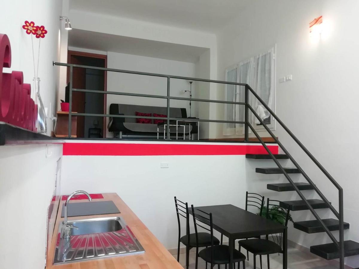 Appartamento Indipendente A Due Passi Dal Centro 사보나 외부 사진